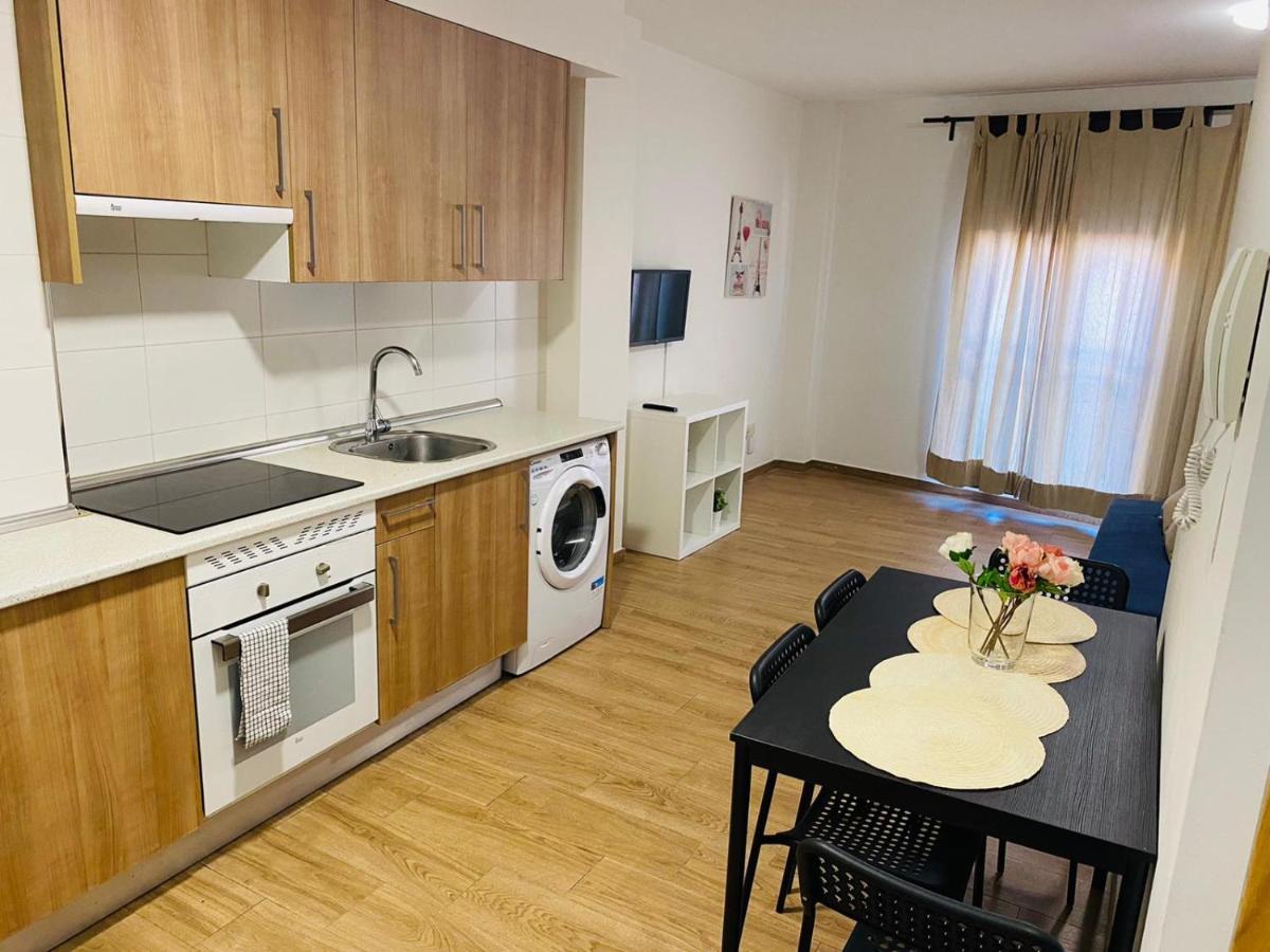 Apartamentos Urgel Madrid Exterior foto